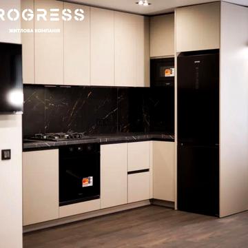 Степана Бандери вул., (Будинок 4)