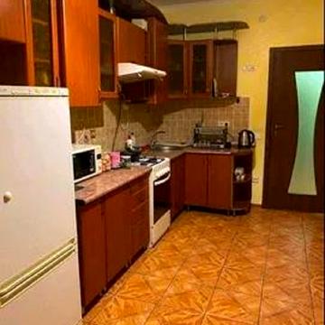 Андрія Сахарова вул., 11