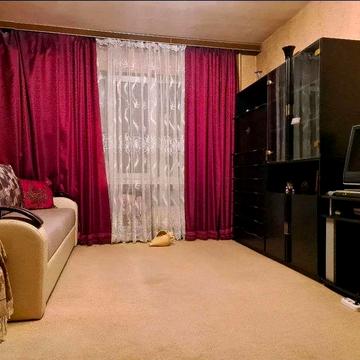 Вячеслава Чорновола вул., 10