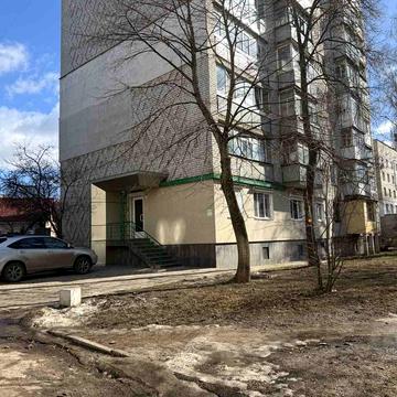 Покровська вул., 28