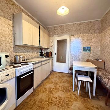 Кримська вул., 84