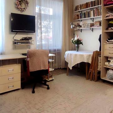 Тараса Кузьміна вул., 35