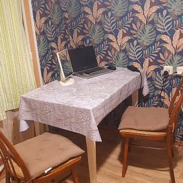 Мукачівська вул., 8