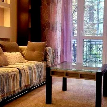 Заньковецької вул., 5/2