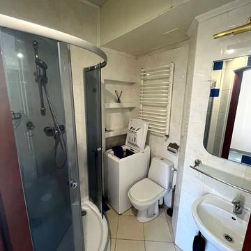 Костя Левицького вул. (), 64