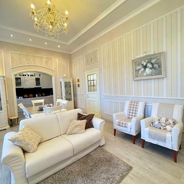 Любомира Гузара вул. (Гурєва), 1