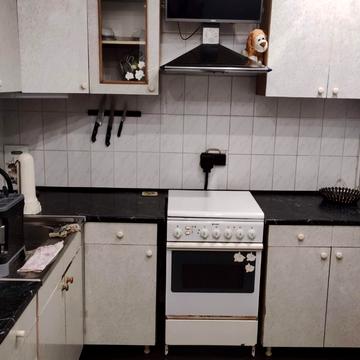 Червоної Калини просп. (Володимира Маяковського), 79