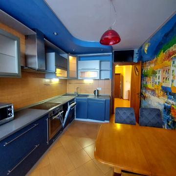 Всеволода Нестайка вул. (Олександра Мильчакова), 6