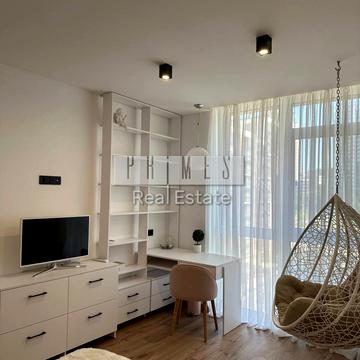 Предславинська вул., 42-А