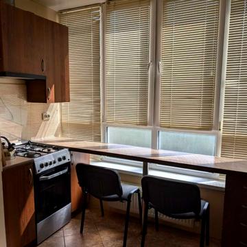 Волинська вул., 3