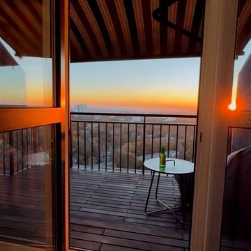 Академіка Філатова вул., (Будинок 4)