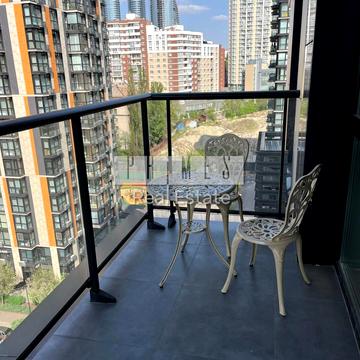 Предславинська вул., 42-А