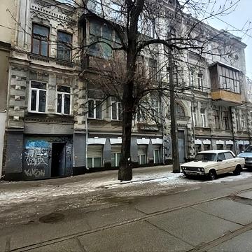 Межигірська вул., 32