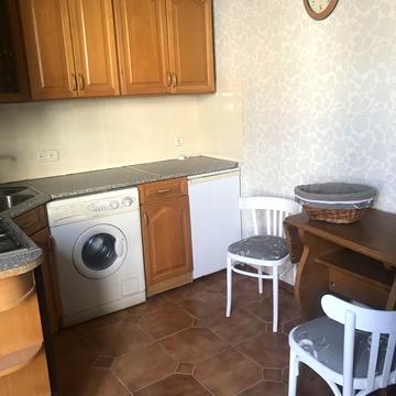 Софіївська вул., 11