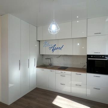 Академіка Лебедєва вул., 1