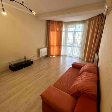 Володимира Івасюка просп. (Героїв Сталінграду), 26-А