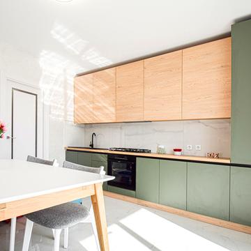 Глиняна вул., 23