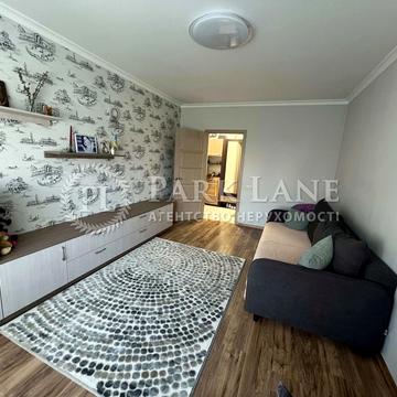 Федора Ернста вул., 6