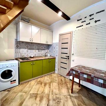 Ірини Калинець вул. (Карла Брюллова), 8