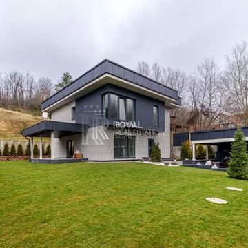 Ватутіна пров., 13