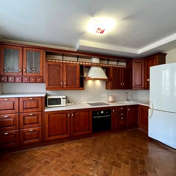 Голосіївський просп. (40-річчя Жовтня), 68