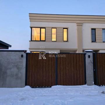 Грушевського вул., 4