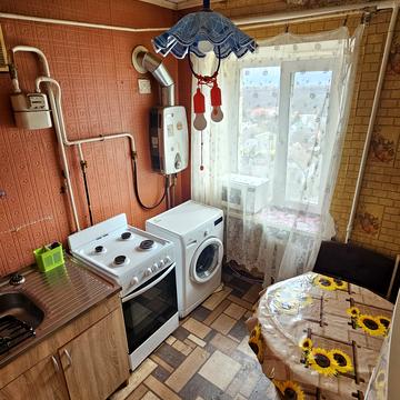 Високовольтна вул., 14