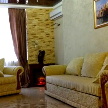 Добровольців вул. (Маршала Говорова), 10/4