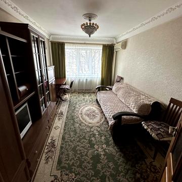 Романа Ратушного вул. (Волгоградська), 9