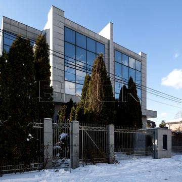 Звіринецька вул., 14