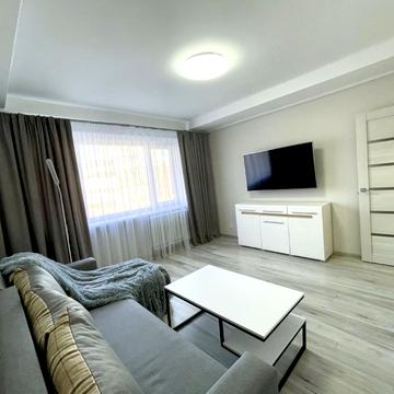 Берестейський просп. (Перемоги), 12