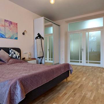 Русових вул., 10