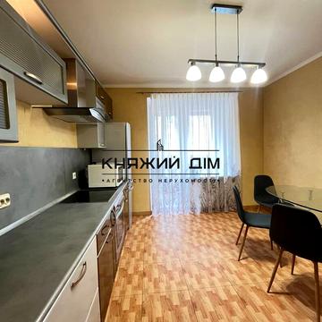 Митрополита Андрея Шептицького вул. (Анатолія Луначарського), 1-В