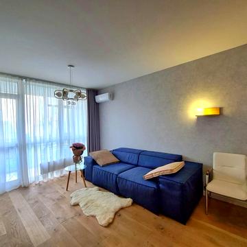 Предславинська вул., 53