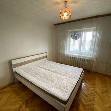 Березняківська вул., 20