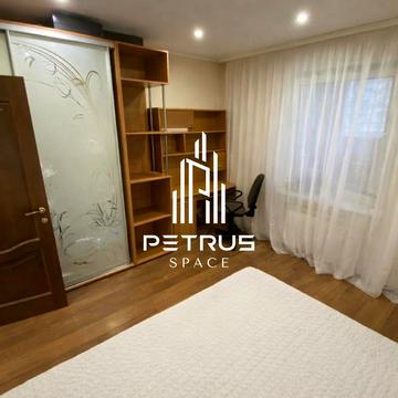 Рональда Рейгана вул., 11