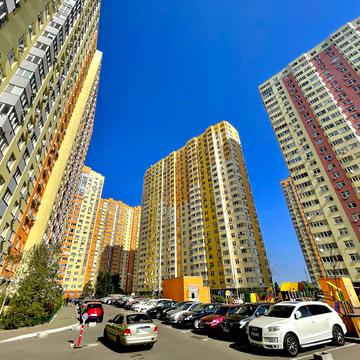 Сімї Кульженків вул. (Петра Дегтяренка), 35