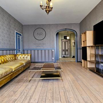 Лесі Українки бульв., 7-А