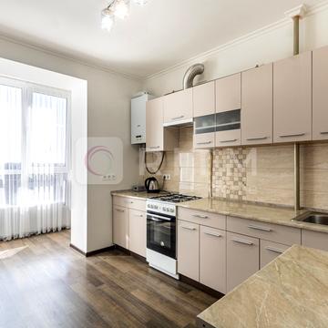 Василя Стуса вул., 40