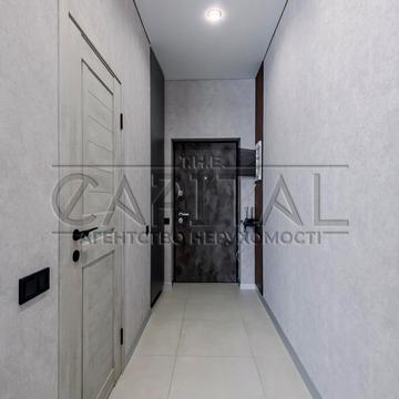 Олегівська вул., 1