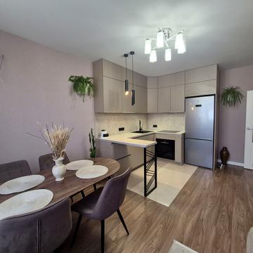 Варненська вул., 29