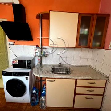 Тростянецька вул., 53