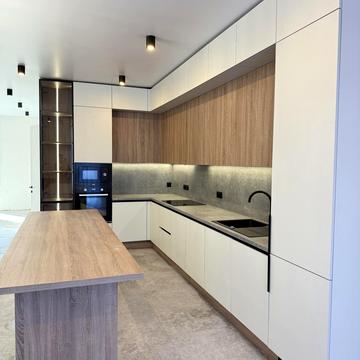 Запорізька вул., 7