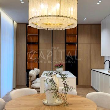 Квітнева вул.