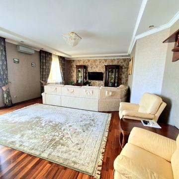 Софіївська вул. (Чапаєва), 6