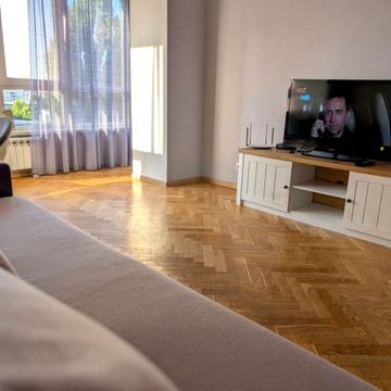 Митрофана Довнар-Запольського вул., 6