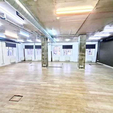 Воздвиженська вул., 45