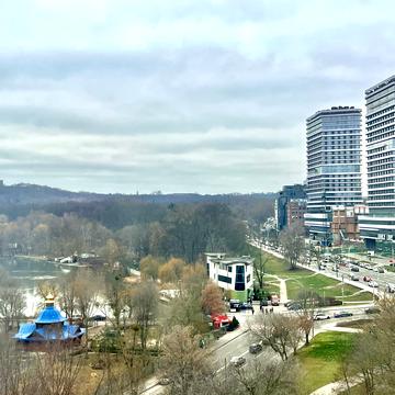 Голосіївський просп. (40-річчя Жовтня), 76