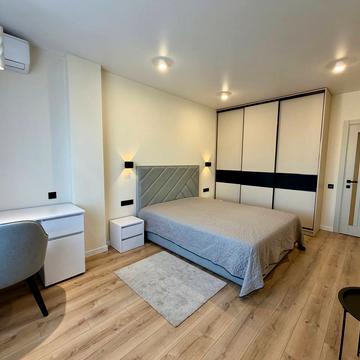 Степана Васильченка вул., 10