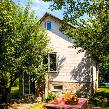 Сонячна вул.